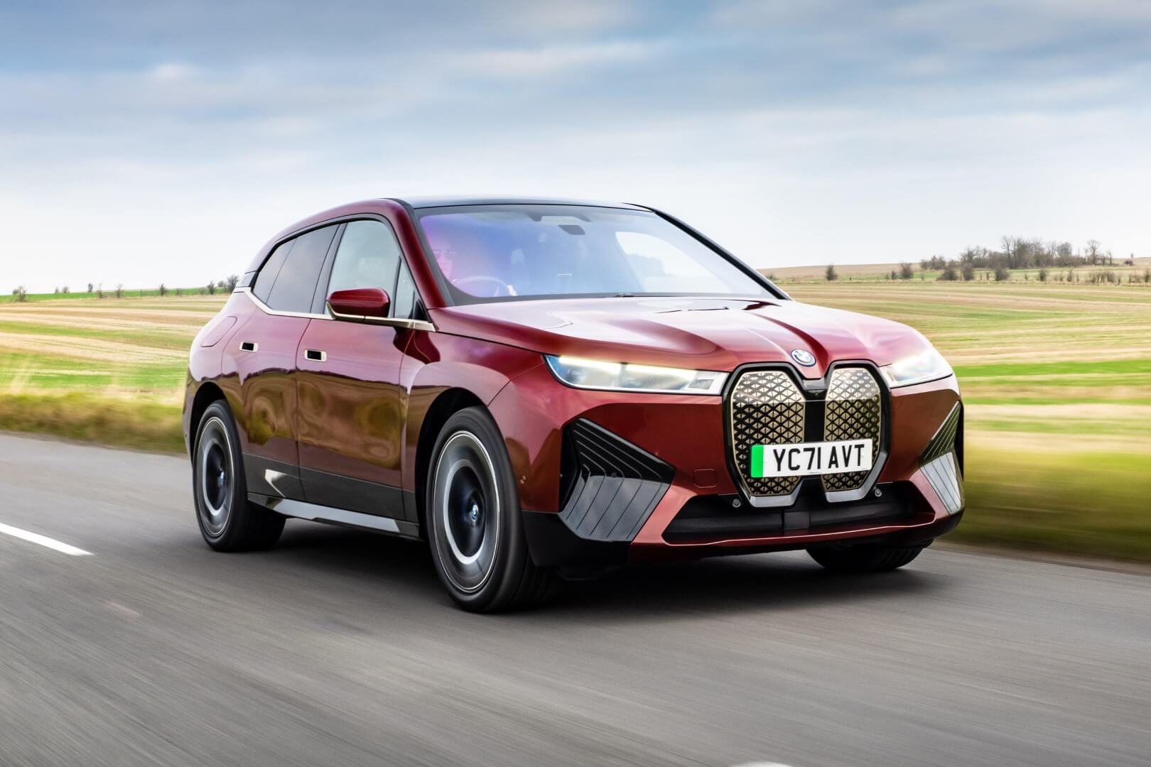 BMW iX Review 2024 | CARWOW LEASEY